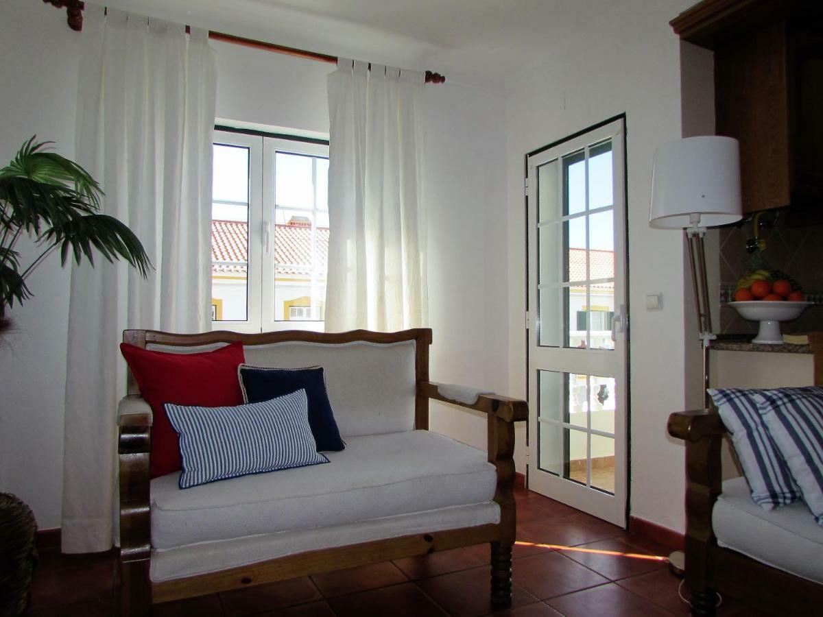 Lagoa Azul Guest House Вила Нова де Милфонтеш Екстериор снимка