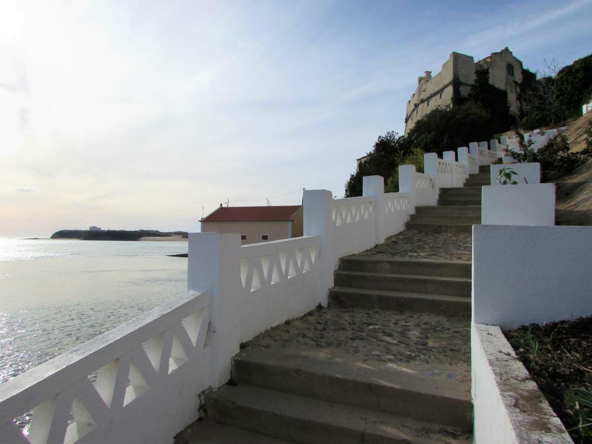 Lagoa Azul Guest House Вила Нова де Милфонтеш Екстериор снимка